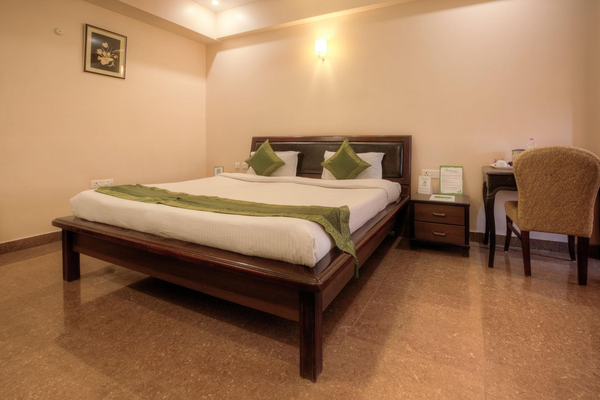 Treebo Shivam Near Singapore Mall Hotel