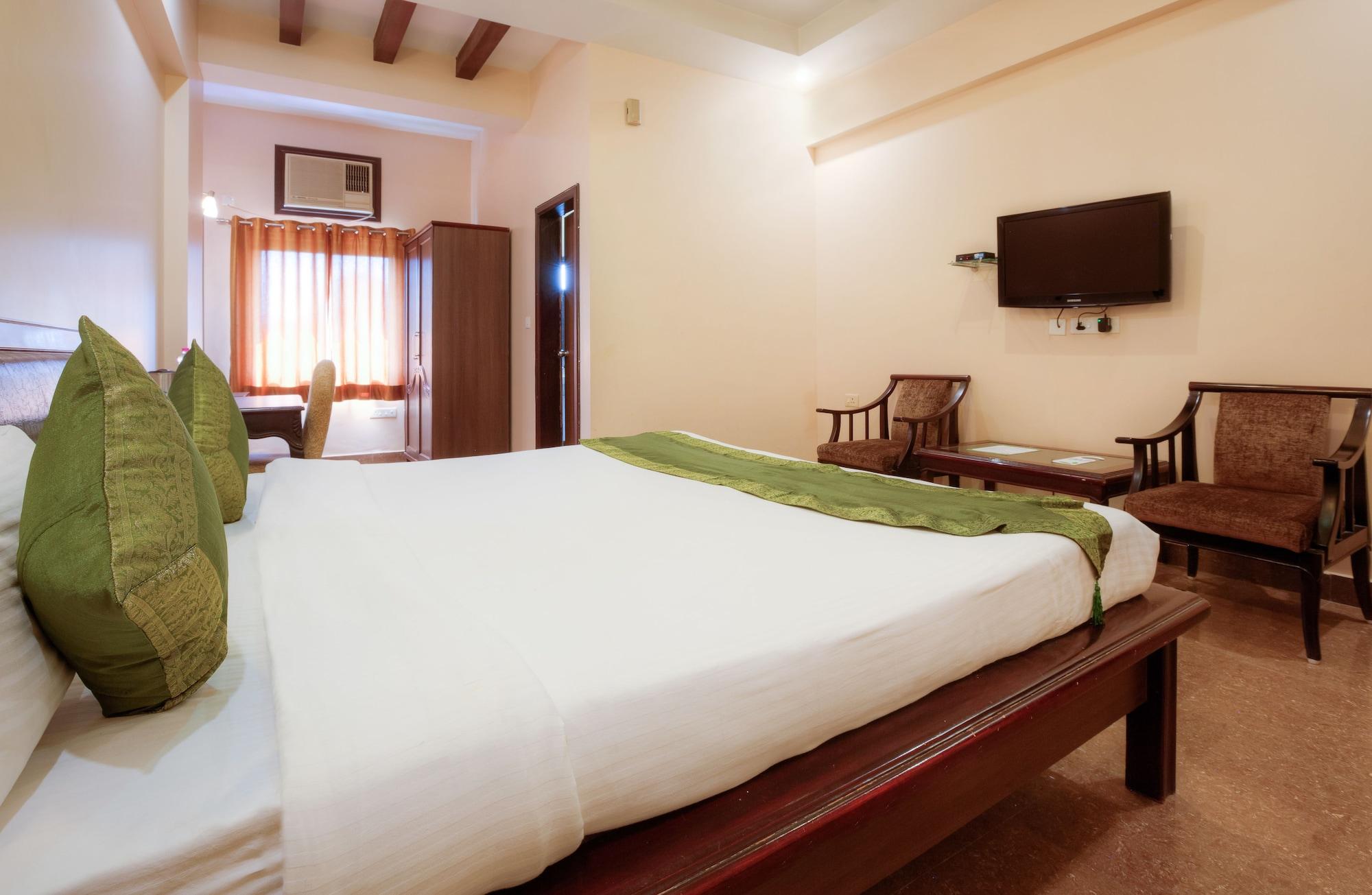 Treebo Shivam Near Singapore Mall Hotel 3*