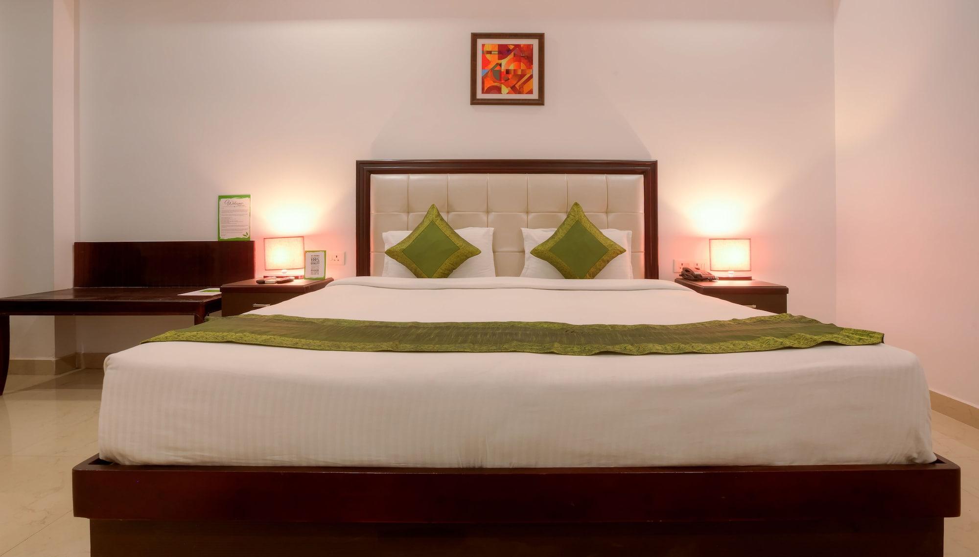 Treebo Shivam Near Singapore Mall Hotel