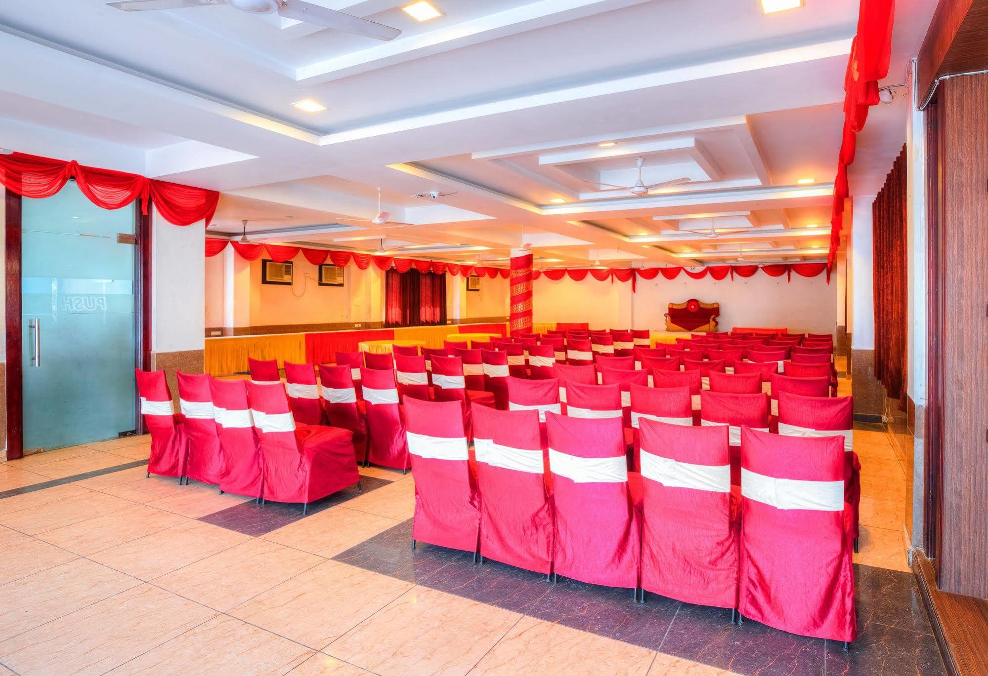 Treebo Shivam Near Singapore Mall Hotel Lucknow