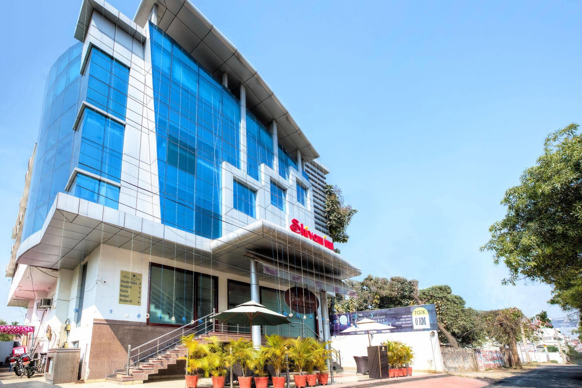 Hotel Treebo Shivam Near Singapore Mall
